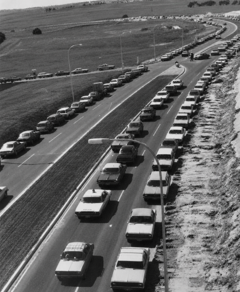 Queue along Goldsmith Drive on opening day, 2 October 1979